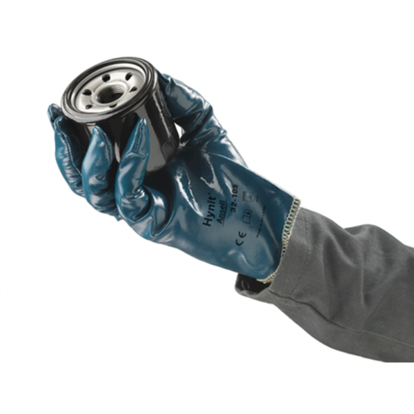 Oil-repellent glove protecting from oil, grease and dirt