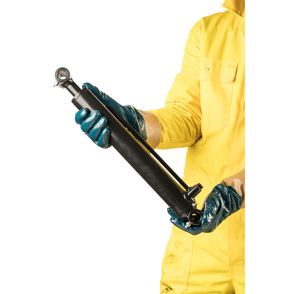 Comfortable oil-repellent glove for medium duty tasks