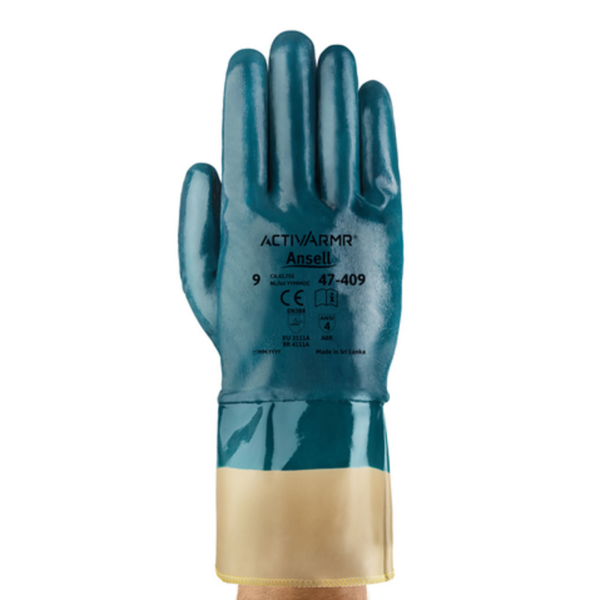 Comfortable oil-repellent glove for medium duty tasks