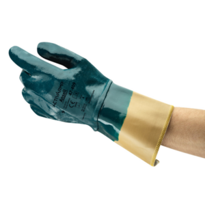 Comfortable oil-repellent glove for medium duty tasks