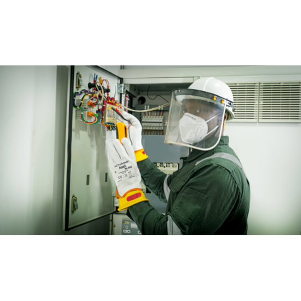 Durable electrical protection gloves, ensuring safety and everyday usability