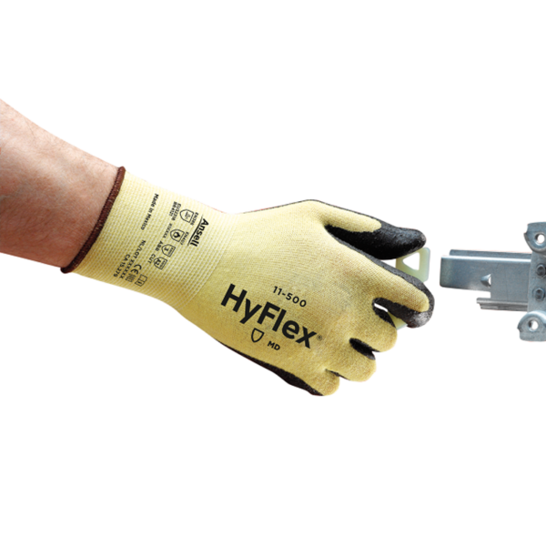 Excellent dexterity and breathability in a very versatile glove