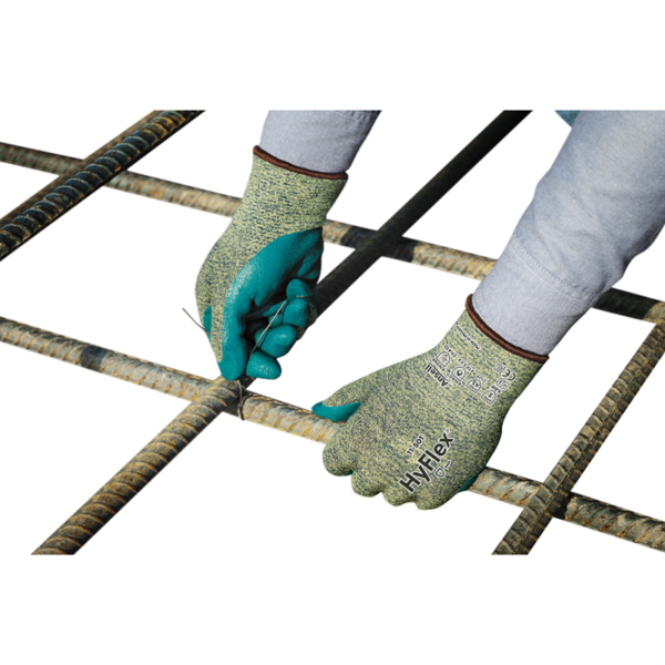 INTERCEPT TECHNOLOGY® with DuPont™ Kevlar® Stretch Armor