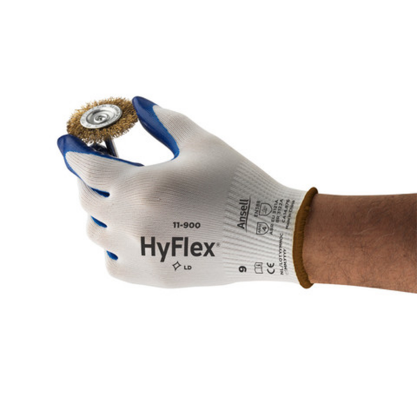 Palm coated glove for moderate oily manufacturing and maintenance envrionments