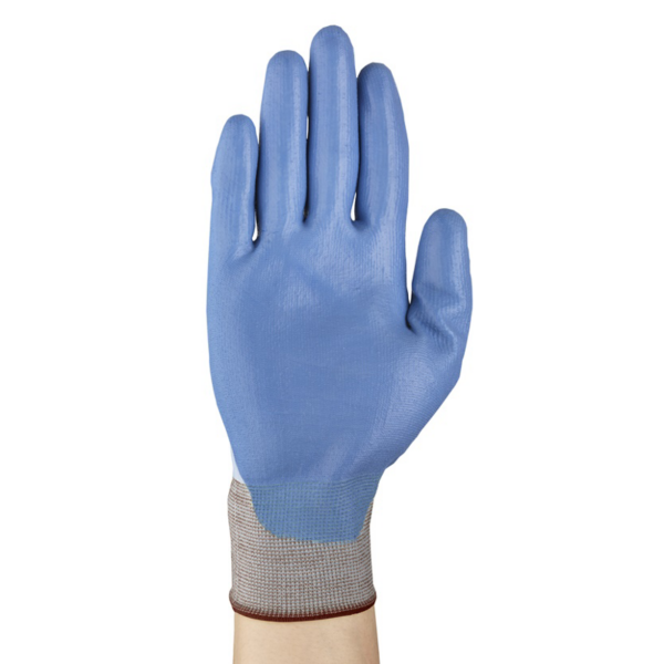 Ultra light weight cut protection with outstanding dexterity and maximum comfort