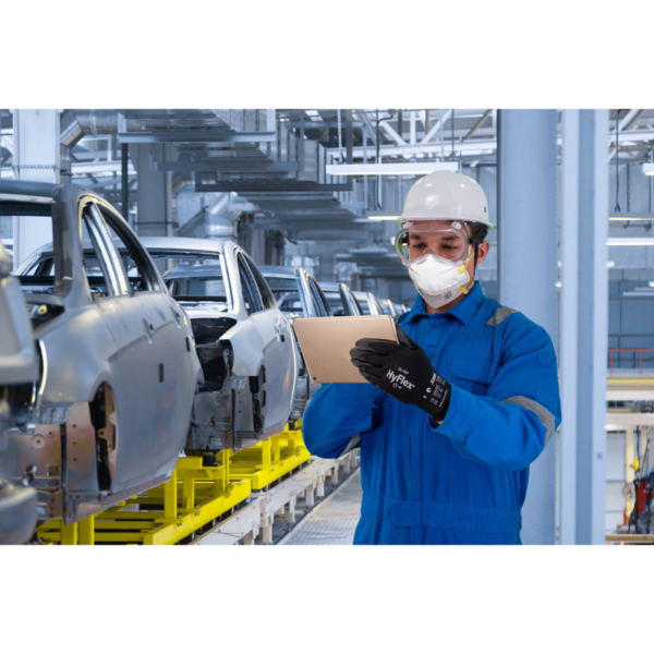 Our lightest thinnest ANSI A7 / ISO level F cut resistant touchscreen glove